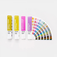 Комплект цветовых справочников Pantone Solid Guide Set (Новые цвета 2026 года)
