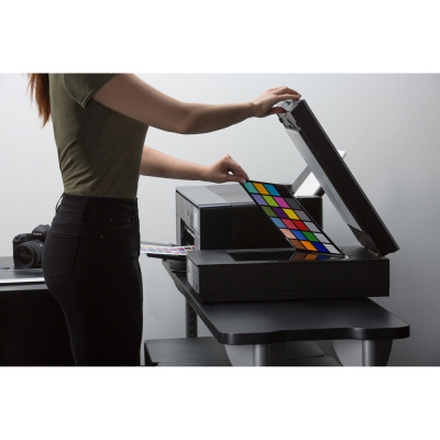 Калибратор монитора и принтера Calibrite ColorChecker Studio