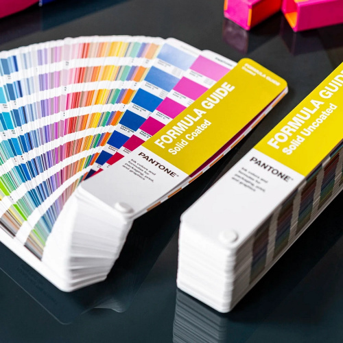 Цветовой справочник Pantone Formula Guide Set (Новые цвета 2026 года)